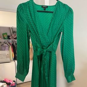 Emerald green express dress